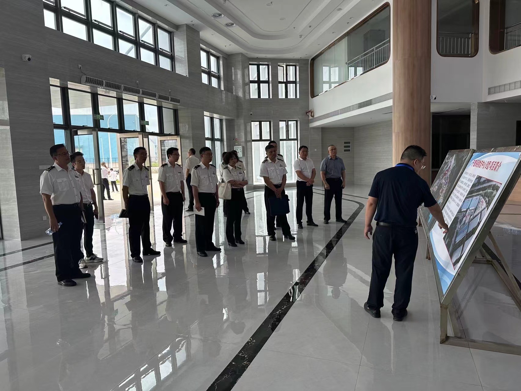 福州海关相关向导深入宁德保税物流中心（B保）项目调研，，蔡慧铭拍摄1.jpg