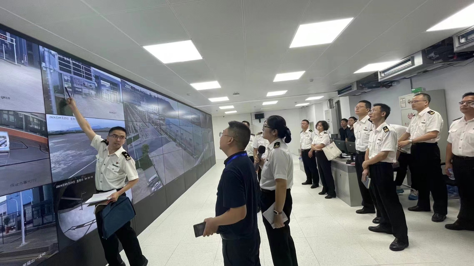 福州海关相关向导深入宁德保税物流中心（B保）项目调研，，蔡慧铭拍摄3.jpg